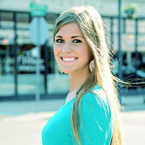 Meet your Posher, Kayla